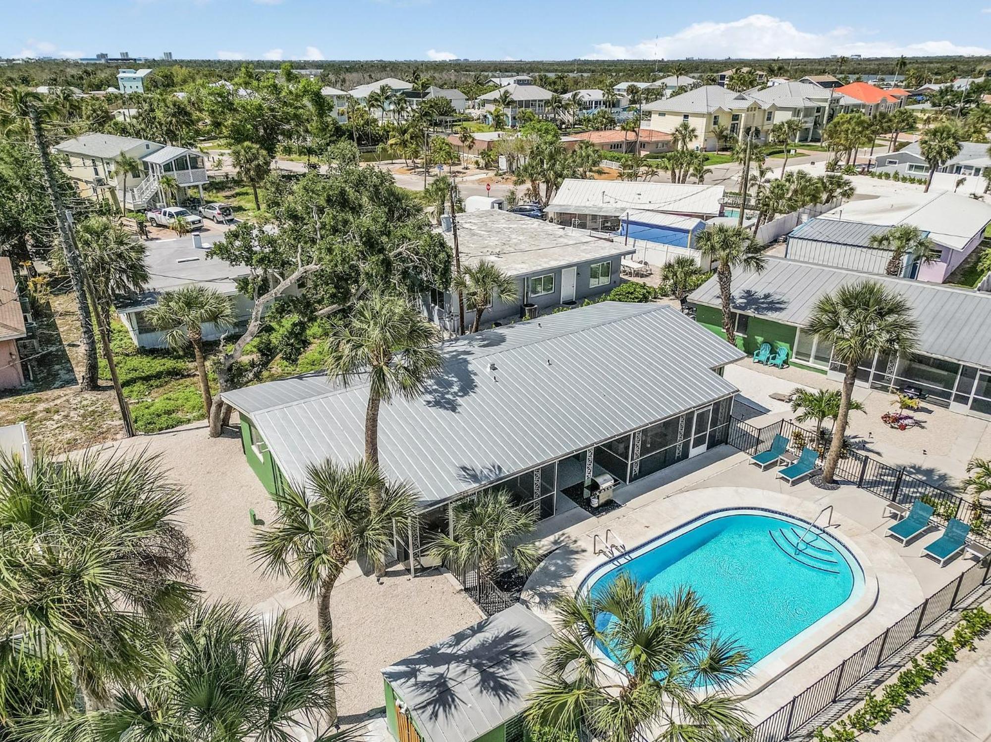 Dune Our Thing - Building A - 171 Washington Condo Fort Myers Beach Exterior photo